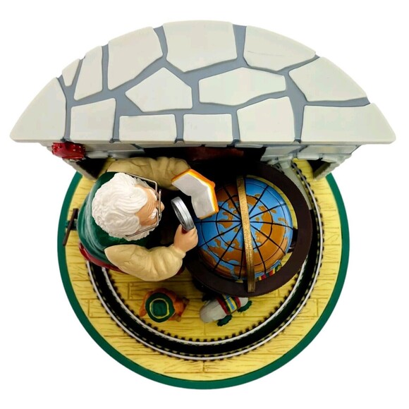 Willitts Musical Motion Santa Figure Plays Santa Claus is Coming to Town (READ) - Picture 5 of 16